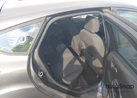 2016 Ford Focus Se from USA, damaged, VIN 1FADP3K28GL201222